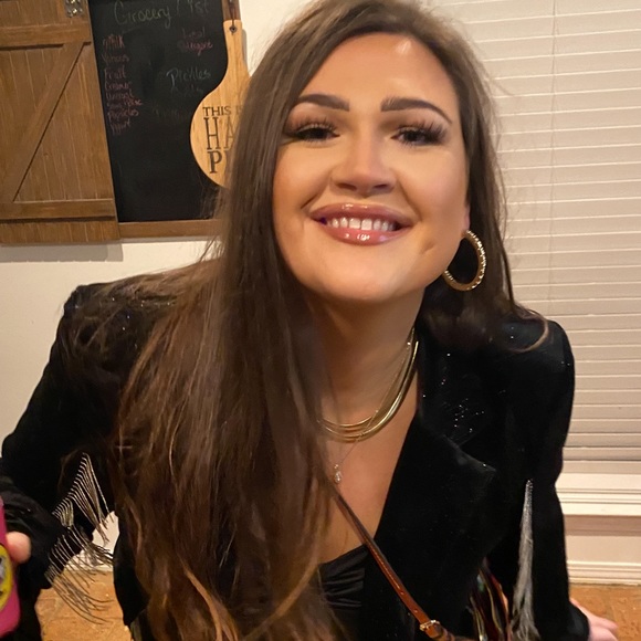 Meet your Posher, Rachaelford - Picture 2 of 4